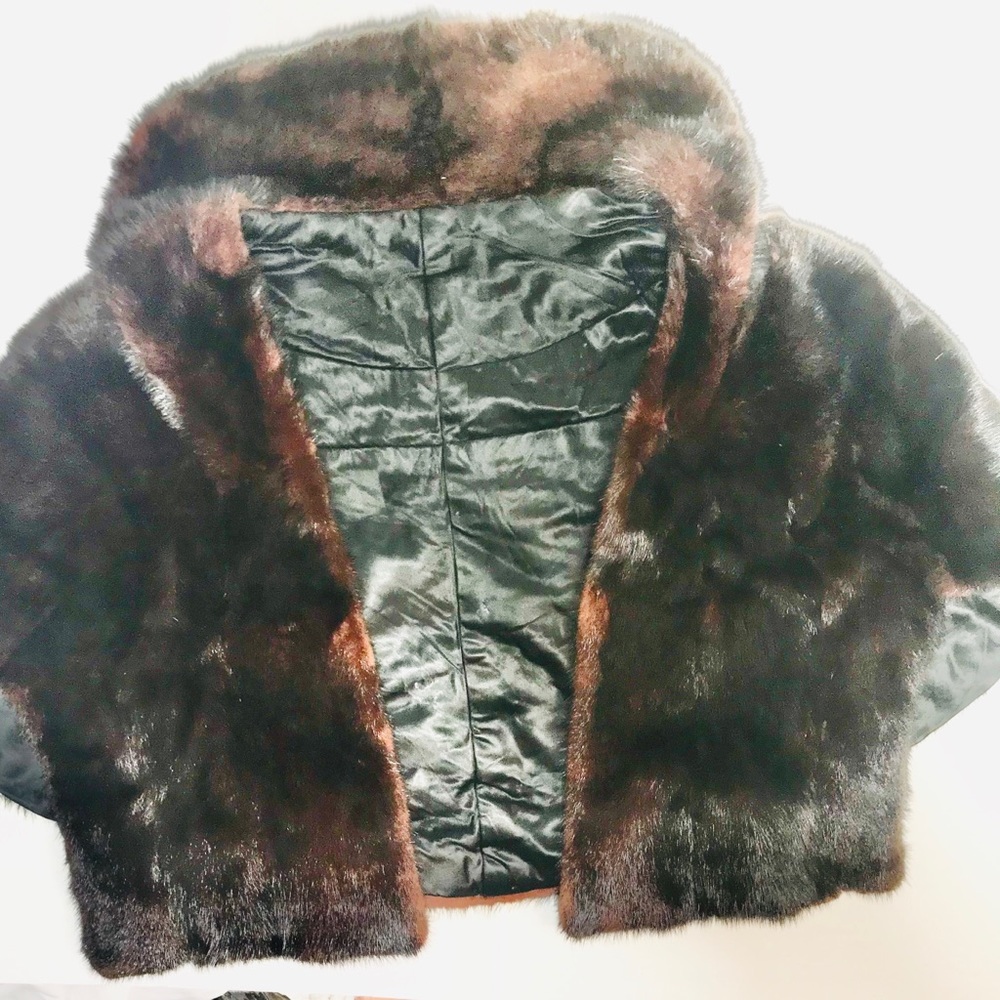 VTG Mink Shoulder Shawl